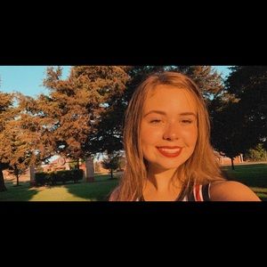 Meet your Posher, Makyla